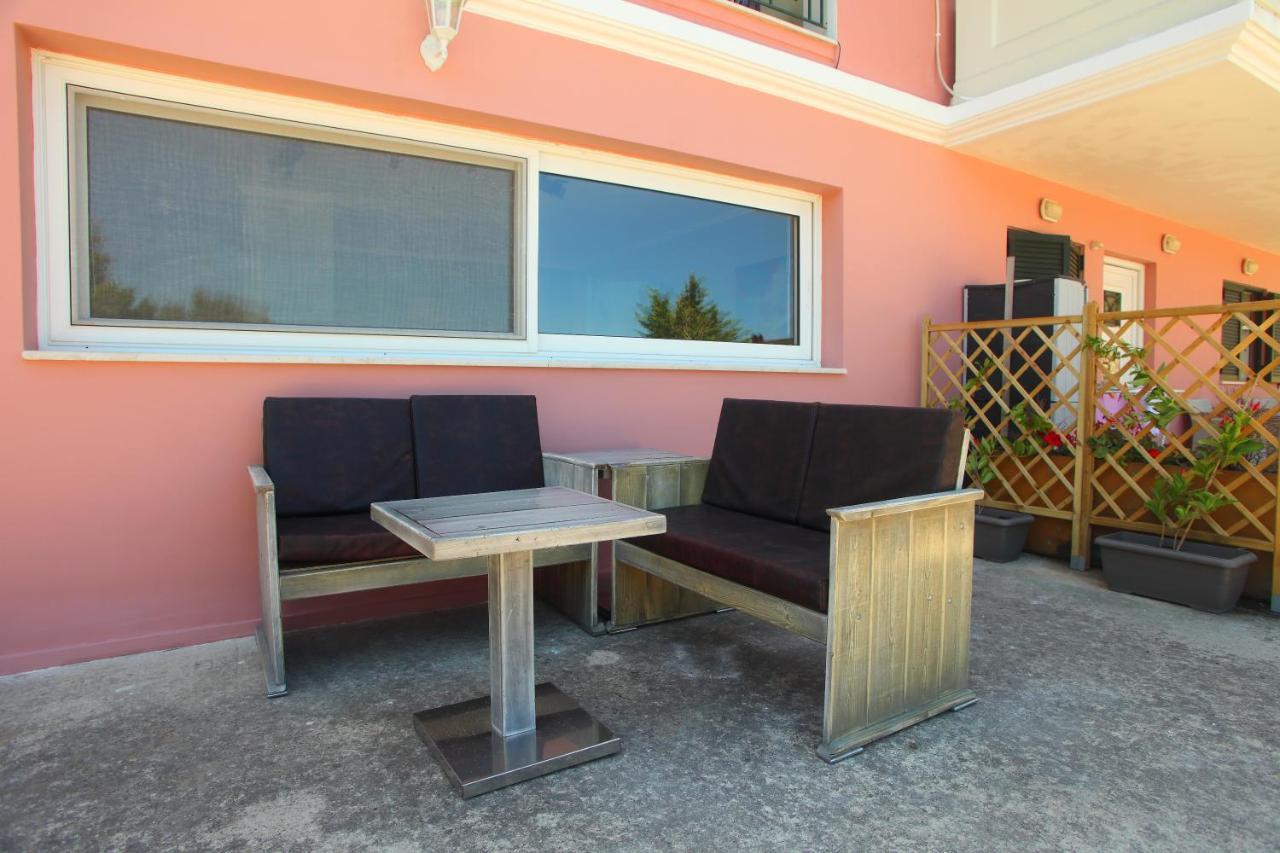 Suite Junior Frínion Esterno foto